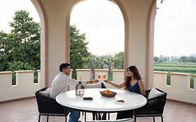 Stayvista'S Mystic Castle With Terrace, Swimming Pool, Lawn With Gazebo